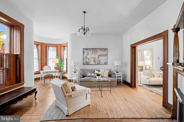 55 PENNSYLVANIA AVE, Westminster, MD 21157