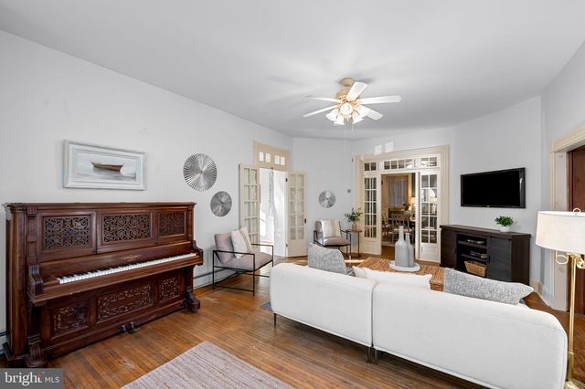 55 PENNSYLVANIA AVE, Westminster, MD 21157