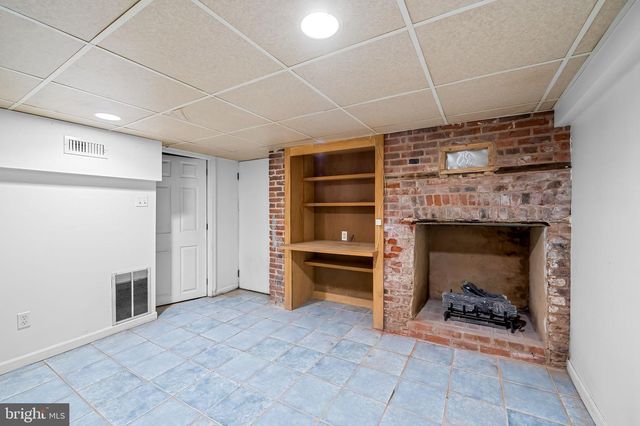 55 PENNSYLVANIA AVE, Westminster, MD 21157