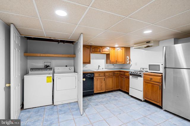 55 PENNSYLVANIA AVE, Westminster, MD 21157