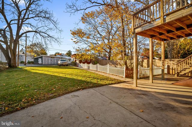 55 PENNSYLVANIA AVE, Westminster, MD 21157