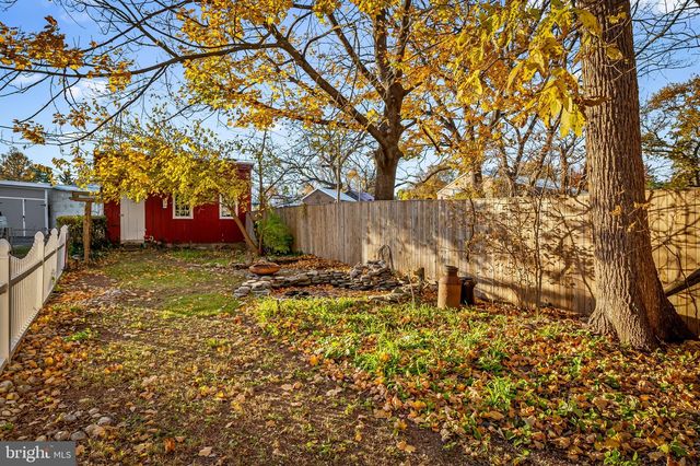 55 PENNSYLVANIA AVE, Westminster, MD 21157