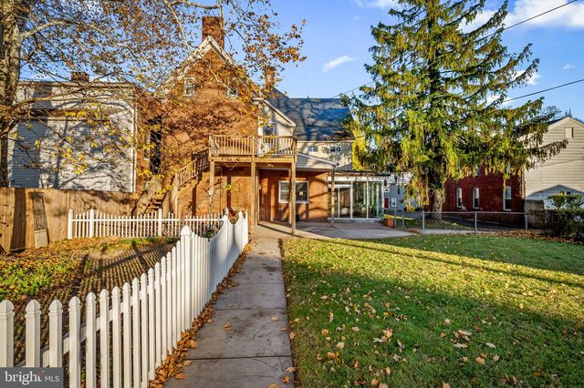 55 PENNSYLVANIA AVE, Westminster, MD 21157