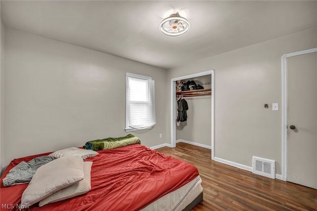 22009 Miles Road, North Randall, OH 44128