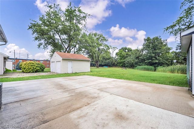 22009 Miles Road, North Randall, OH 44128