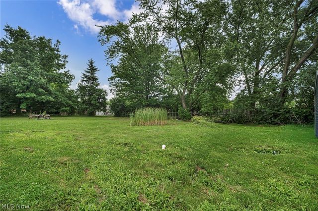 22009 Miles Road, North Randall, OH 44128