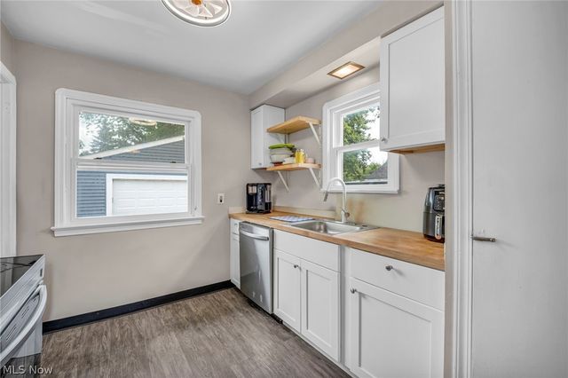 22009 Miles Road, North Randall, OH 44128
