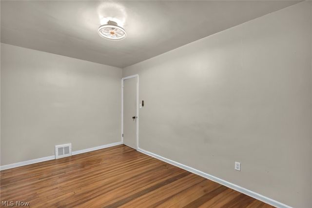 22009 Miles Road, North Randall, OH 44128