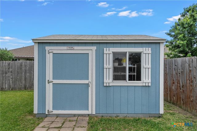 2032 Sabine Drive, Waco, TX 76708