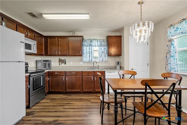 2032 Sabine Drive, Waco, TX 76708