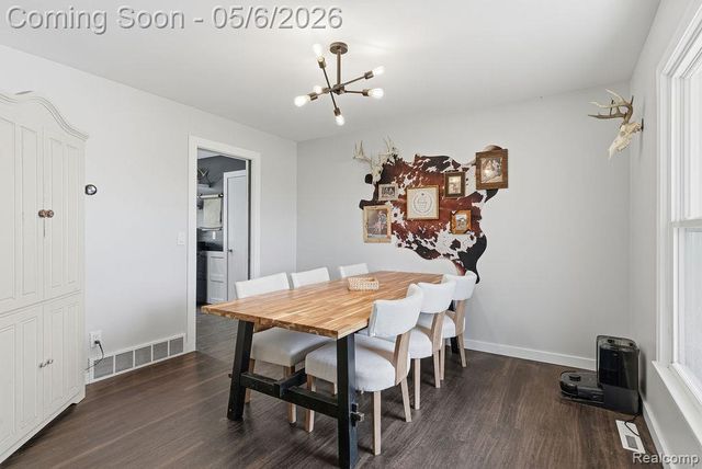 2049 E Hill Road, Grand Blanc, MI 48439