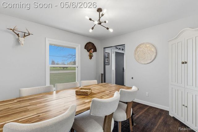 2049 E Hill Road, Grand Blanc, MI 48439