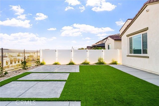 41414 Harvey Mudd, Palm Desert, CA 92211