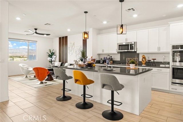 41414 Harvey Mudd, Palm Desert, CA 92211