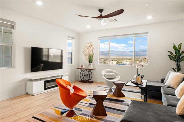 41414 Harvey Mudd, Palm Desert, CA 92211