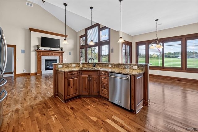 3419 Long Shadow Dr, Lysander, NY 13027