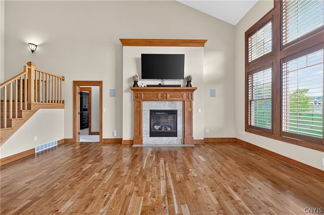 3419 Long Shadow Dr, Lysander, NY 13027