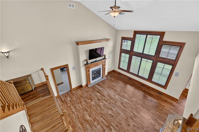 3419 Long Shadow Dr, Lysander, NY 13027