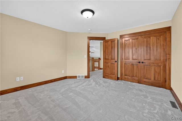3419 Long Shadow Dr, Lysander, NY 13027