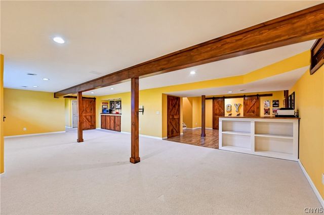 3419 Long Shadow Dr, Lysander, NY 13027