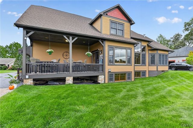 3419 Long Shadow Dr, Lysander, NY 13027