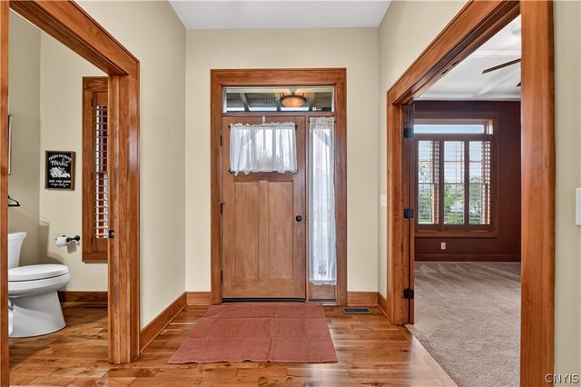 3419 Long Shadow Dr, Lysander, NY 13027