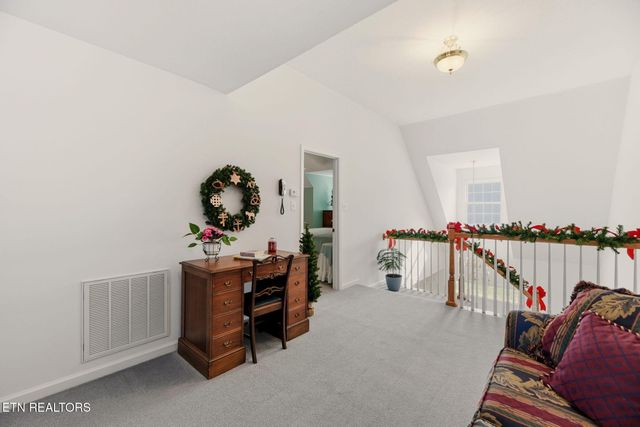 6137 Edmondson Lane, Knoxville, TN 37918