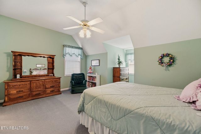 6137 Edmondson Lane, Knoxville, TN 37918