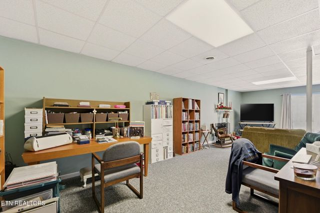 6137 Edmondson Lane, Knoxville, TN 37918