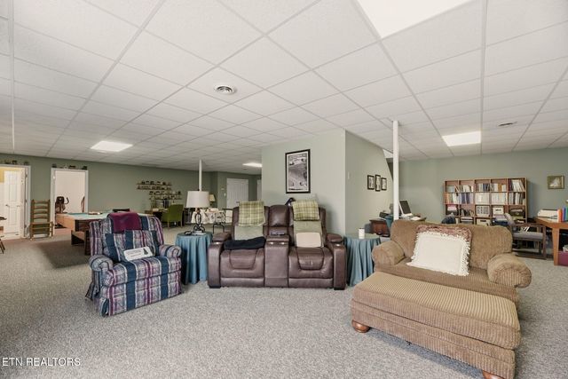 6137 Edmondson Lane, Knoxville, TN 37918