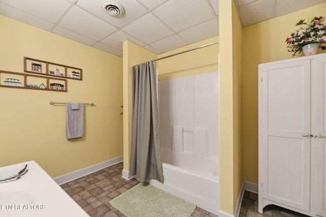 6137 Edmondson Lane, Knoxville, TN 37918