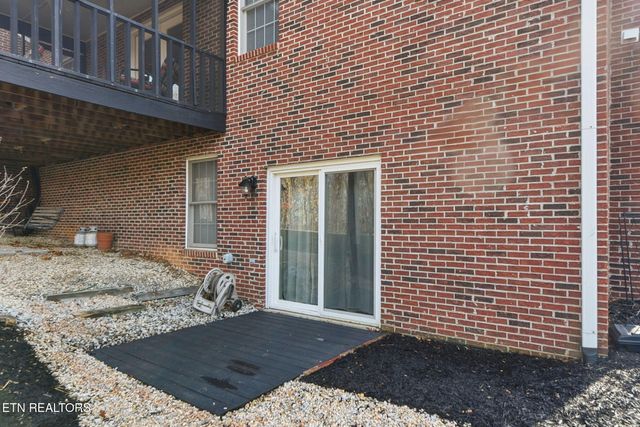 6137 Edmondson Lane, Knoxville, TN 37918