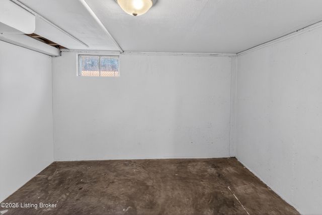 6610 Sunny Vale Way, Louisville, KY 40272