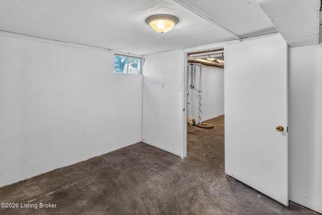 6610 Sunny Vale Way, Louisville, KY 40272