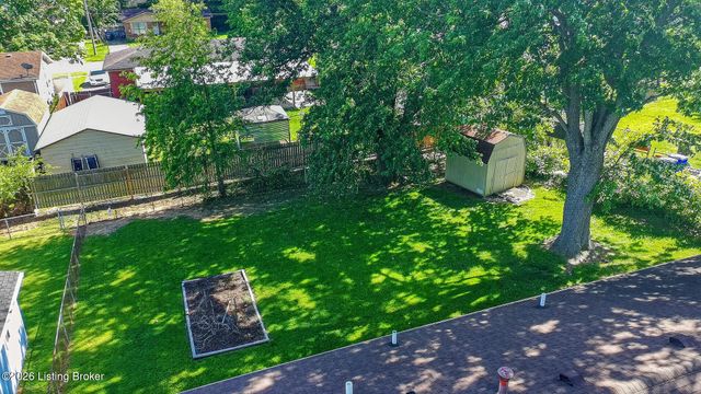 6610 Sunny Vale Way, Louisville, KY 40272