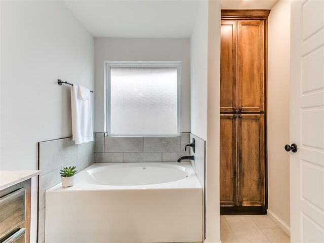 19616 Bolton Road, Edmond, OK 73012