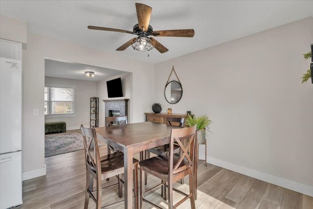 729 W 59th Street, Davenport, IA 52806