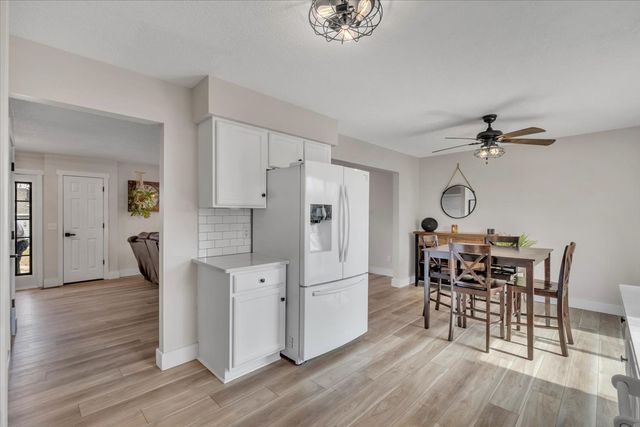 729 W 59th Street, Davenport, IA 52806