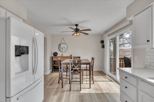 729 W 59th Street, Davenport, IA 52806