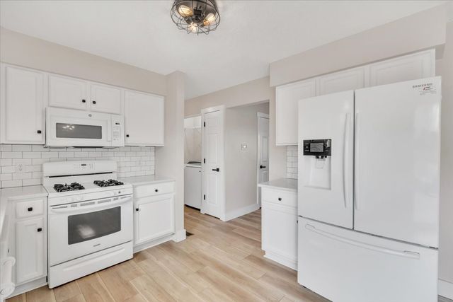 729 W 59th Street, Davenport, IA 52806