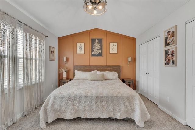 729 W 59th Street, Davenport, IA 52806