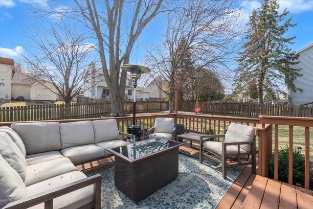 729 W 59th Street, Davenport, IA 52806