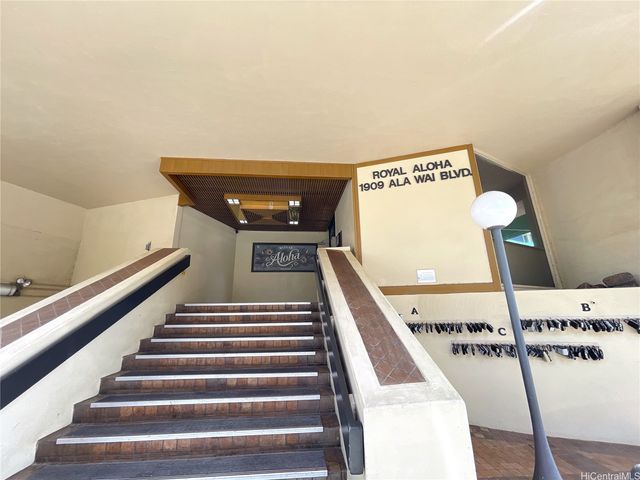 1909 Ala Wai Boulevard 1003, Honolulu, HI 96815