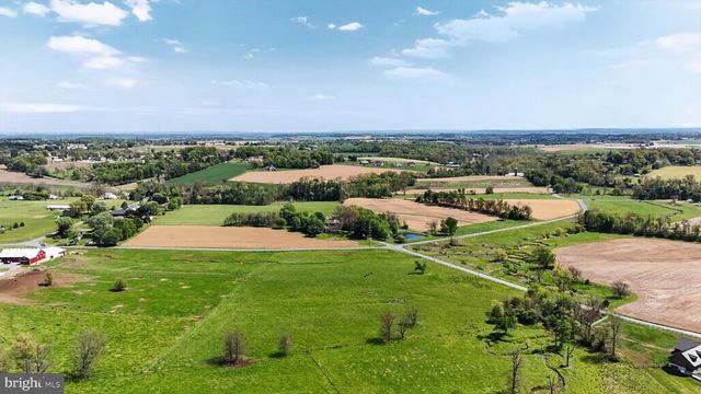 1599 SANCTUARY RD, Manheim, PA 17545