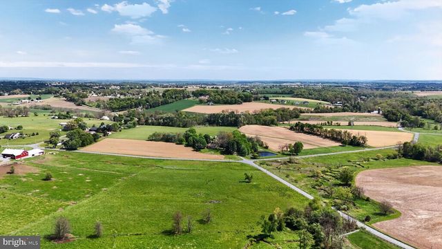1599 SANCTUARY RD, Manheim, PA 17545