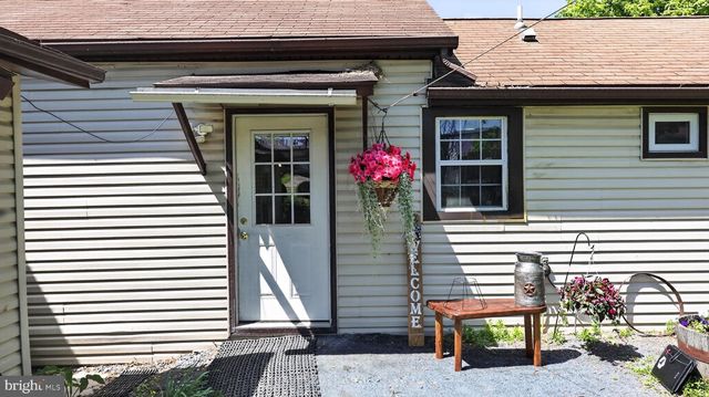1599 SANCTUARY RD, Manheim, PA 17545