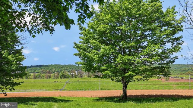 1599 SANCTUARY RD, Manheim, PA 17545