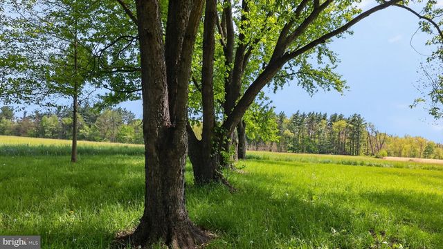 1599 SANCTUARY RD, Manheim, PA 17545