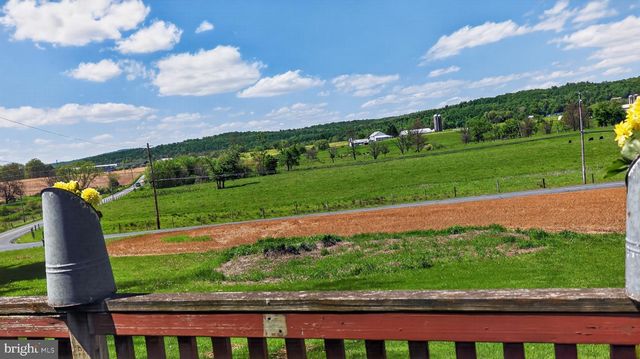 1599 SANCTUARY RD, Manheim, PA 17545