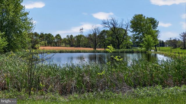 1599 SANCTUARY RD, Manheim, PA 17545